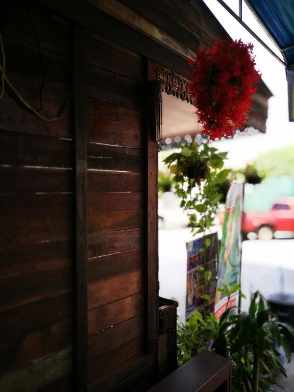 Zoe Hostel Chiang Mai Dış mekan fotoğraf